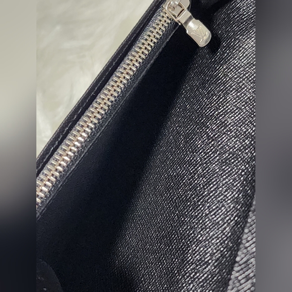 Louis Vuitton Brazza Wallet Damier Graphite - Picture 11 of 15